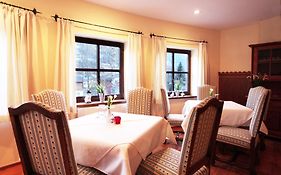 Hotel Unterbrunn Apartments & Gaestehaus